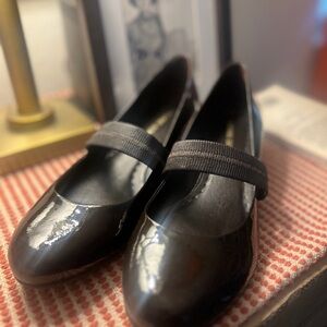 Gianni Bini Shiny Brown Flats